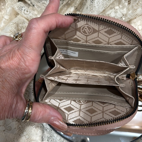 Adrienne Vittadini pink Card Holder/Key Chain.  NWT! Gold hardware! - Picture 7 of 7